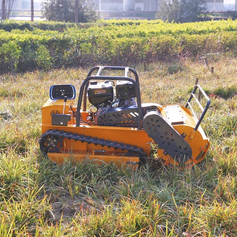 RMOEX 1000S flail mower working in tall grass